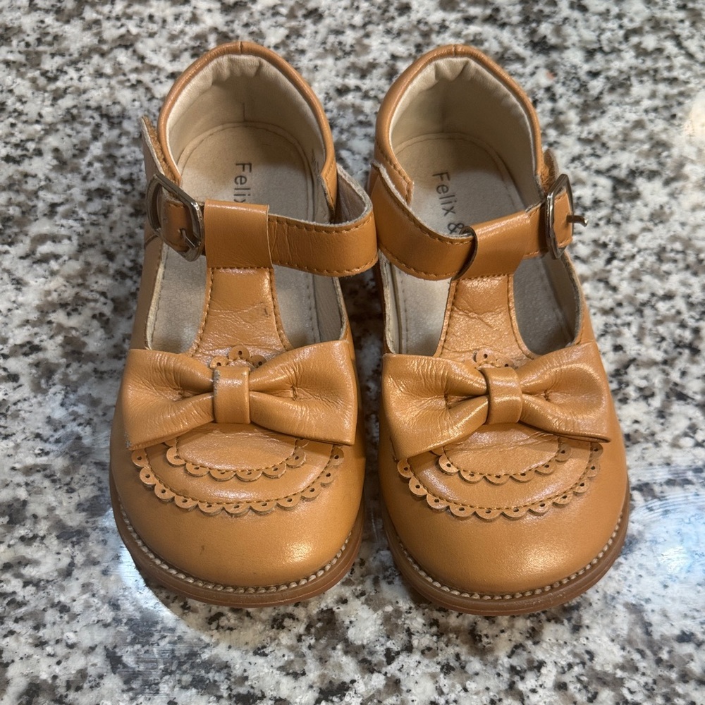 Girls Tan Bow T-Strap Dress Shoes